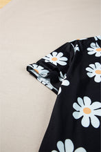 Load image into Gallery viewer, Black Daisy Printed Crewneck T Shirt
