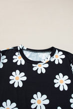 Load image into Gallery viewer, Black Daisy Printed Crewneck T Shirt
