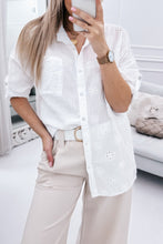 Load image into Gallery viewer, White Broidered Anglaise Crinkle Loose Shirt
