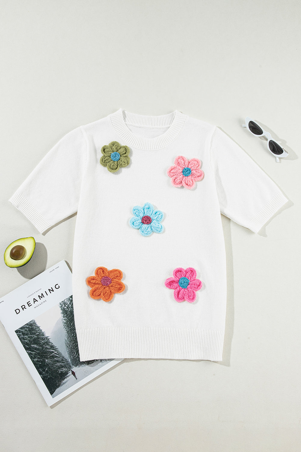 White Cute Flower Applique Short Sleeve Sweater