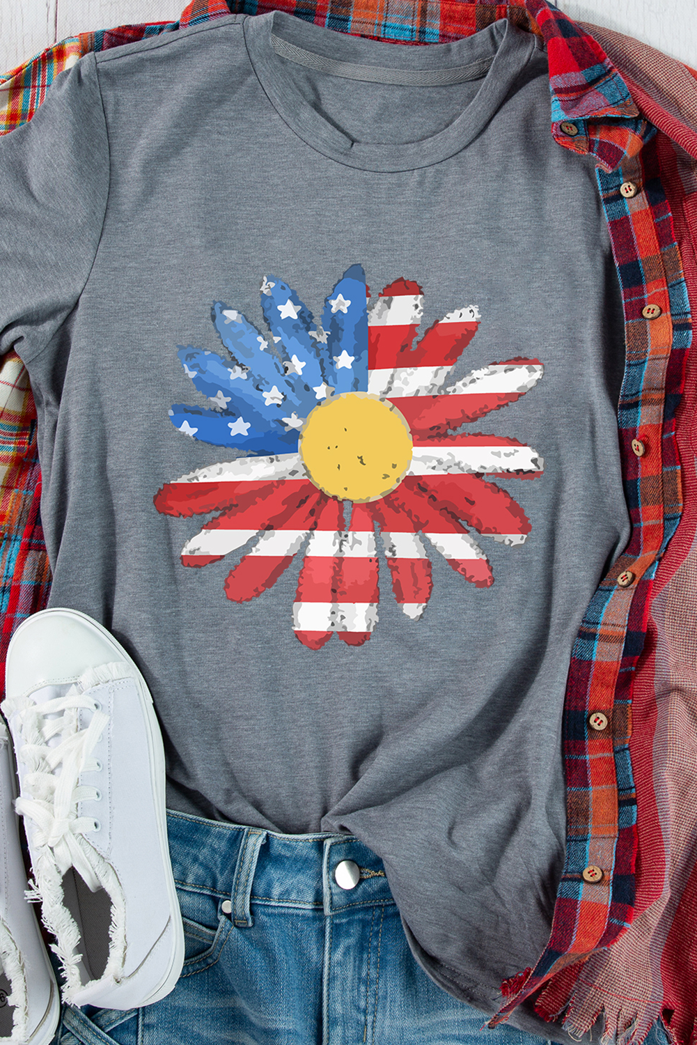 Gray Flag Pattern Sunflower Graphic Crew Neck Tee