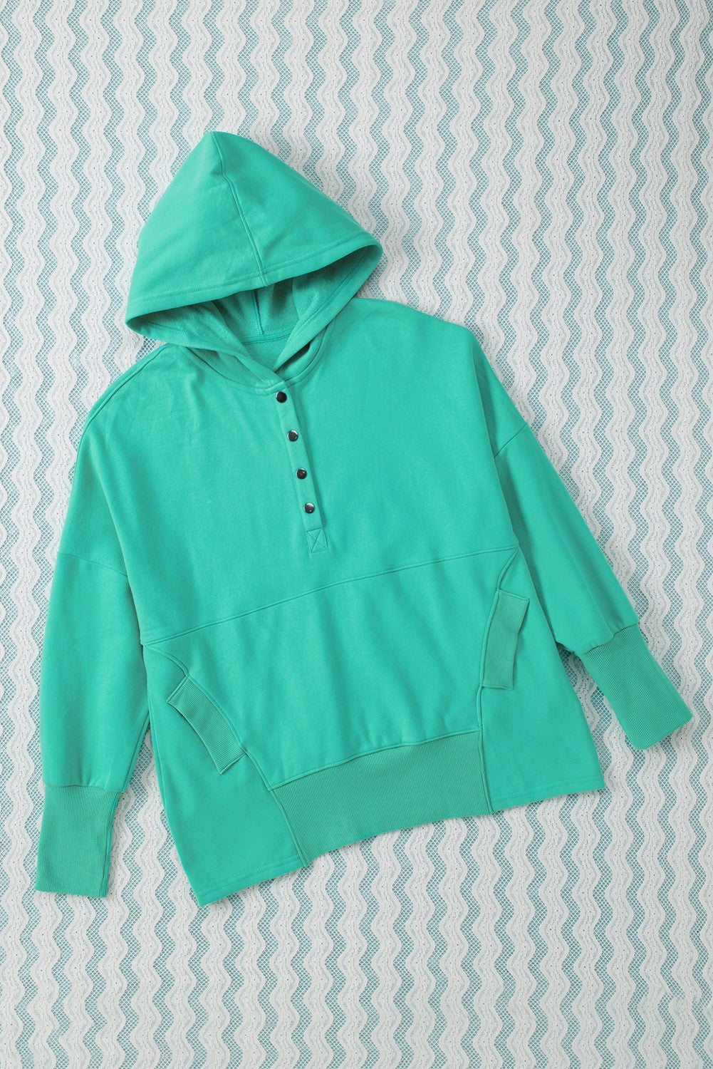 Green Batwing Sleeve Pocketed Henley Hoodie