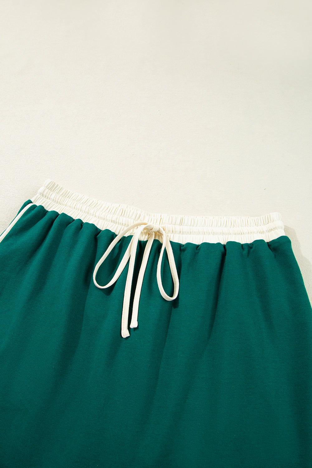 Bonbon Plus Size Contrast Trim T Shirt and Skirt Two Piece Set