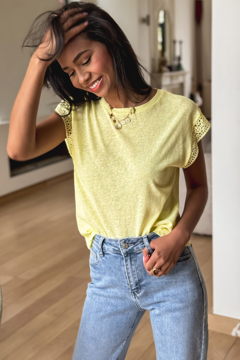 White Lace Patchwork Cap Sleeve Round Neck T Shirt