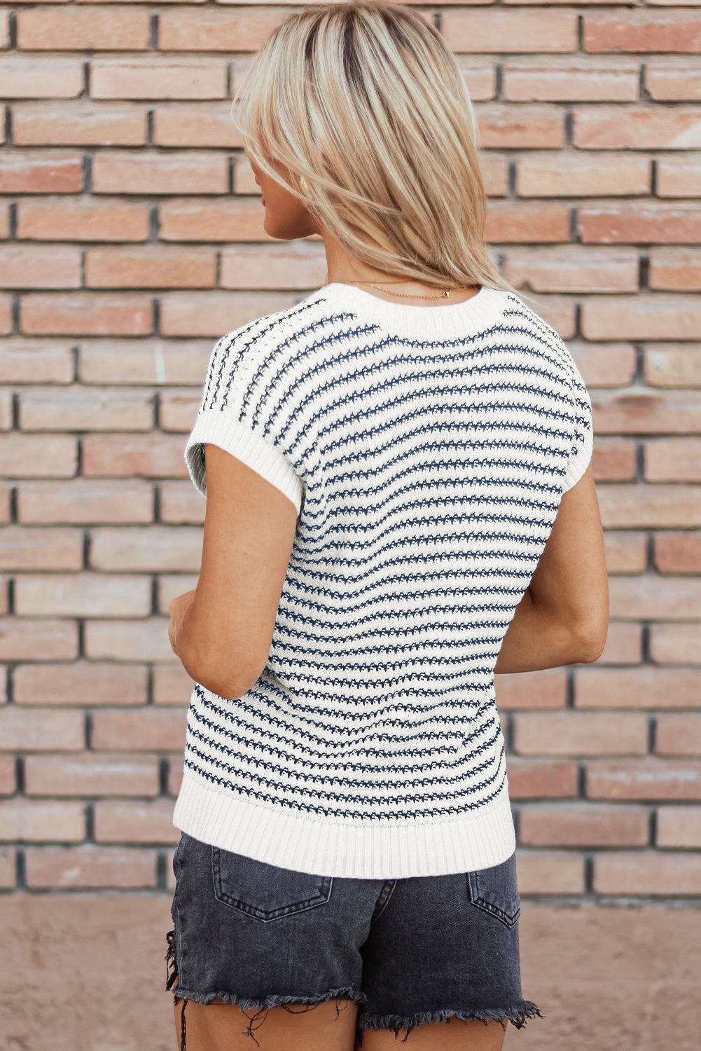 Red Stripe Ribbed Trim Loose Fit Knitted Sweater Vest