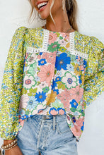 Load image into Gallery viewer, Green Mixed Floral Print Long Sleeve Blouse
