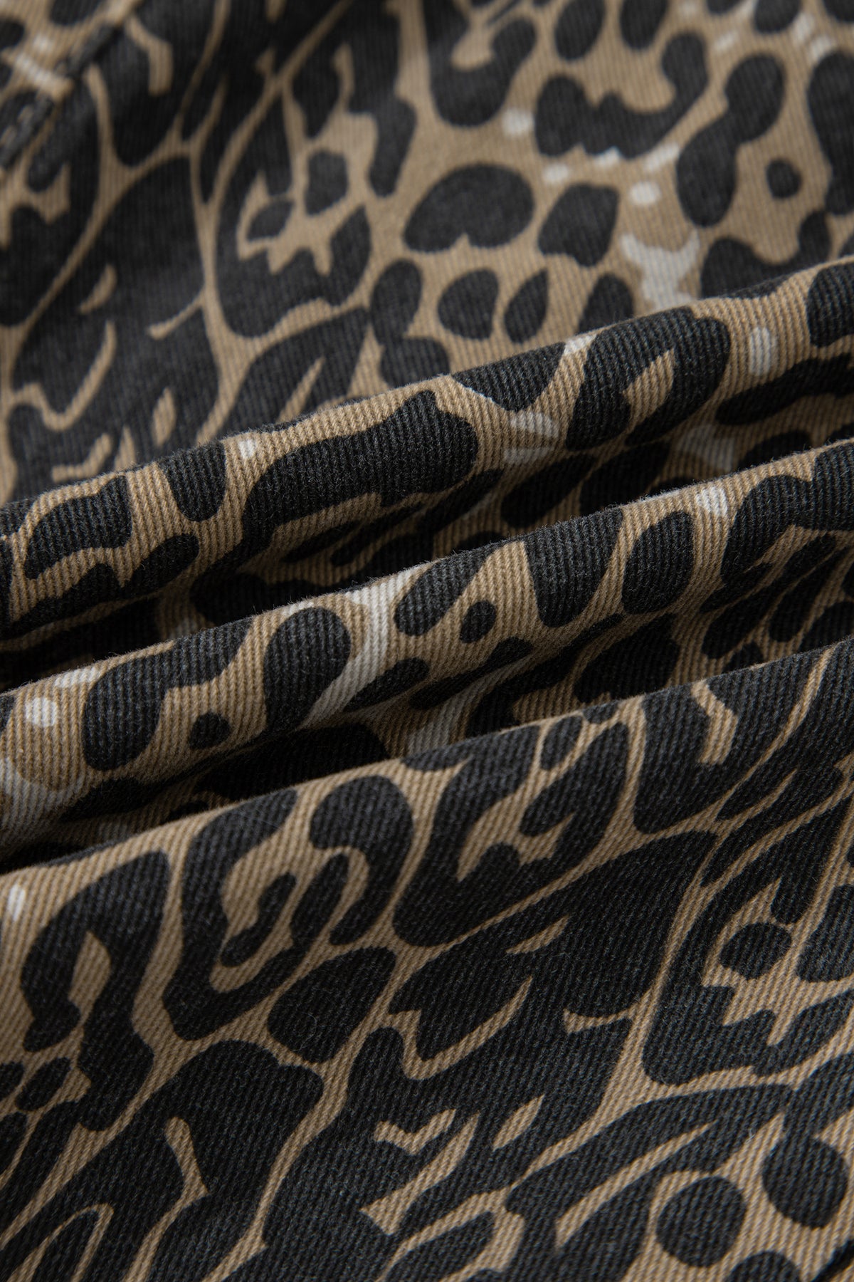 Khaki Contrast Scalloped Lace Trim Leopard Denim Shorts
