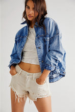 Load image into Gallery viewer, Dark Blue Washed Oversize Pocketed Denim Jacket
