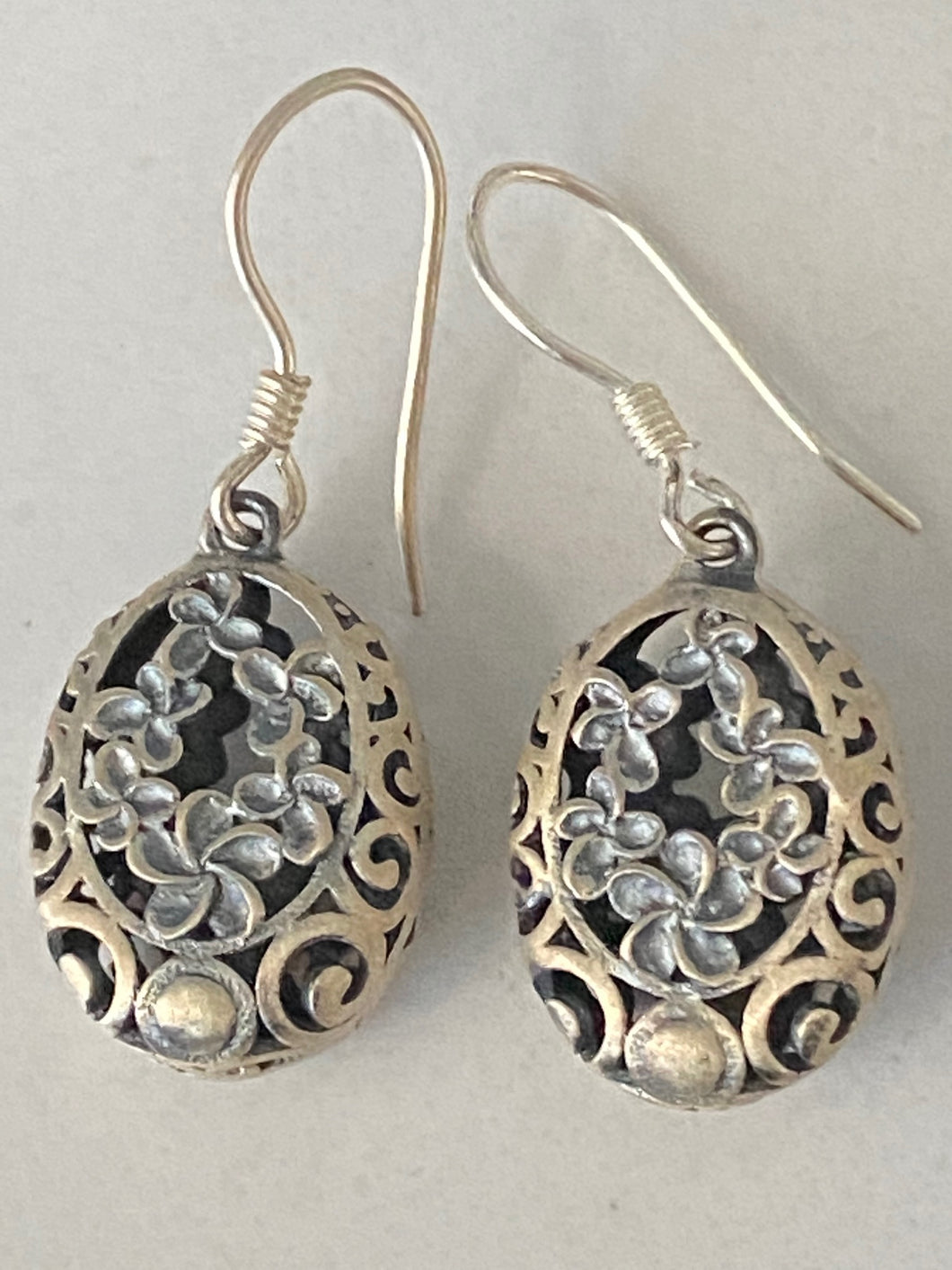 Sterling Silver Dangle Earrings Oval Filigree Flower Design Bali