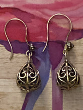 Load image into Gallery viewer, 925 Sterling Silver Hollow Drop Dangling Earrings Filigree
