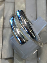 Load image into Gallery viewer, 100 % Sterling Silver Band Fine Jewelry. Adjustable. Free shipping!
